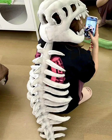 Realistic Dinosaur Skull Costume Set