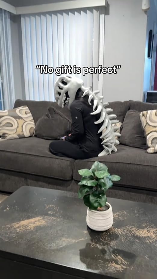 Realistic Dinosaur Skull Costume Set